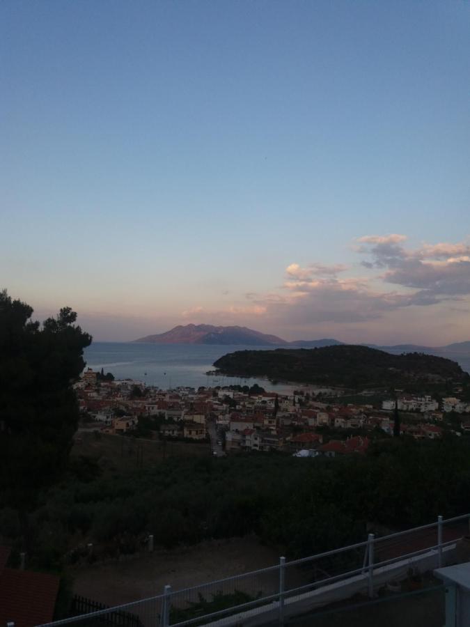 Nera'S View Apartment Epidaurus Bagian luar foto
