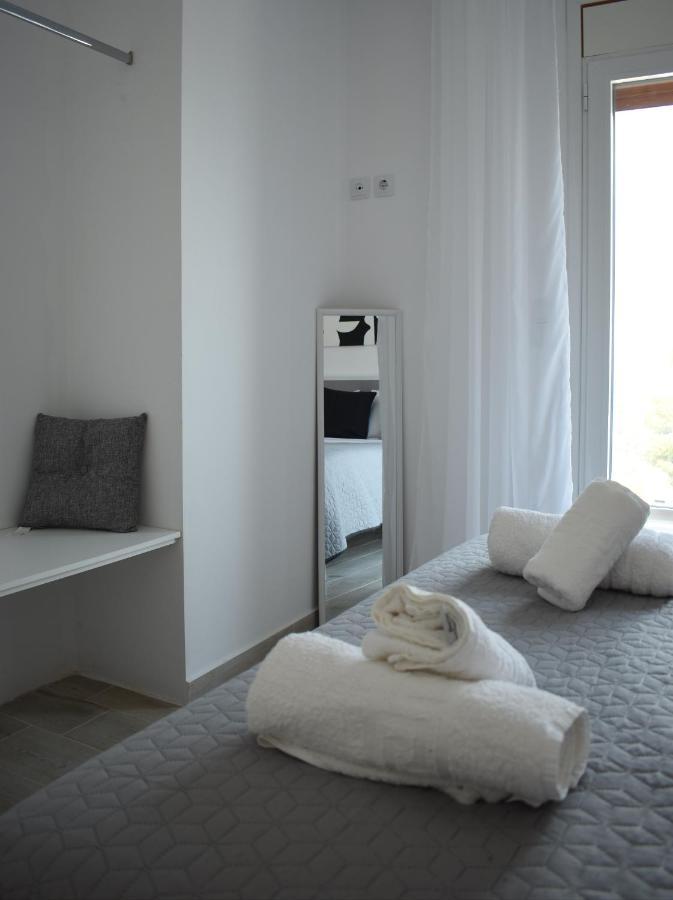 Nera'S View Apartment Epidaurus Bagian luar foto